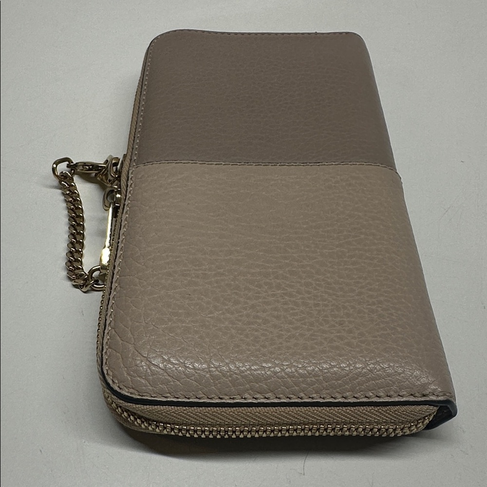 Chloe Bailey Long Wallet Two Tone Zip Around Leather Neutral Tan Ivory Gold - Picture 5 of 14
